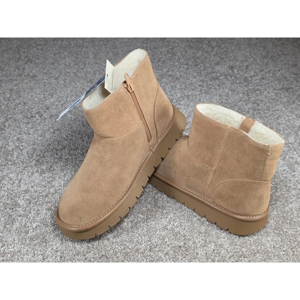 Universal Thread Women Tan May Ankle Boots Memory Foam Faux Fur Lined Size 7 NEW